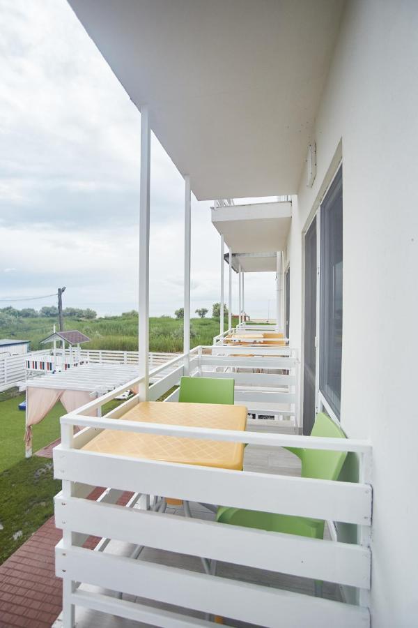 Family Hotel Happy Inn Zatoka Ngoại thất bức ảnh