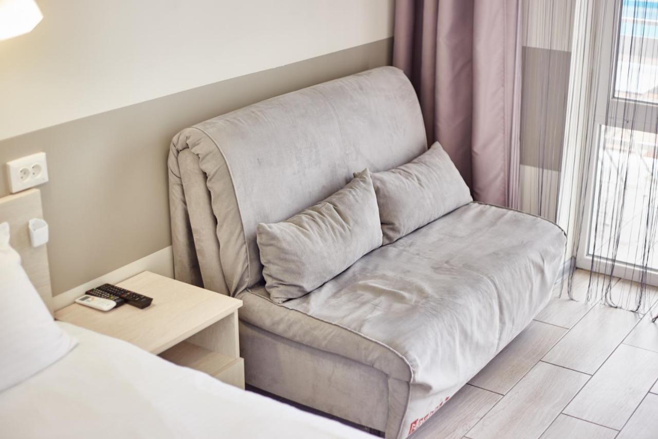 Family Hotel Happy Inn Zatoka Ngoại thất bức ảnh