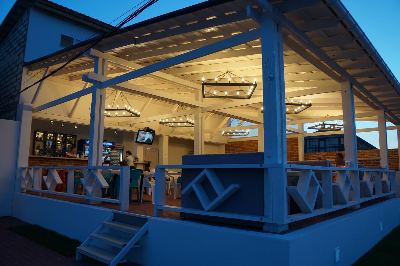 Family Hotel Happy Inn Zatoka Ngoại thất bức ảnh